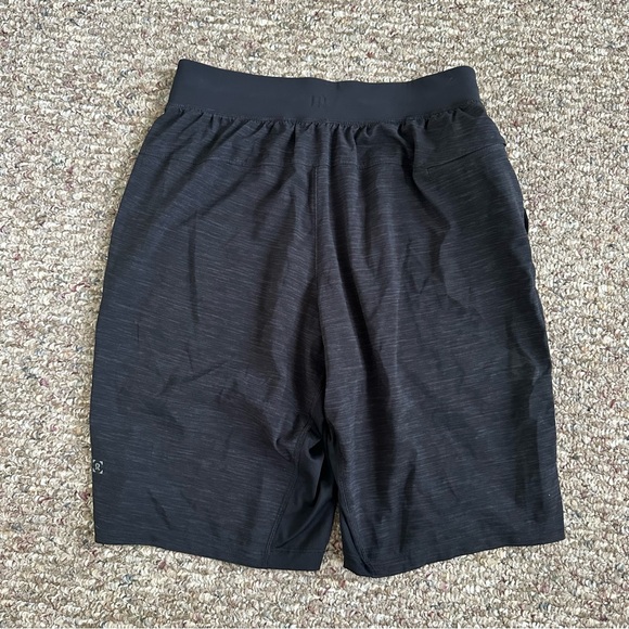 Lululemon T.H.E. Short *Linerless 11" (Heather Allover Deep Coal Black) - Picture 7 of 9
